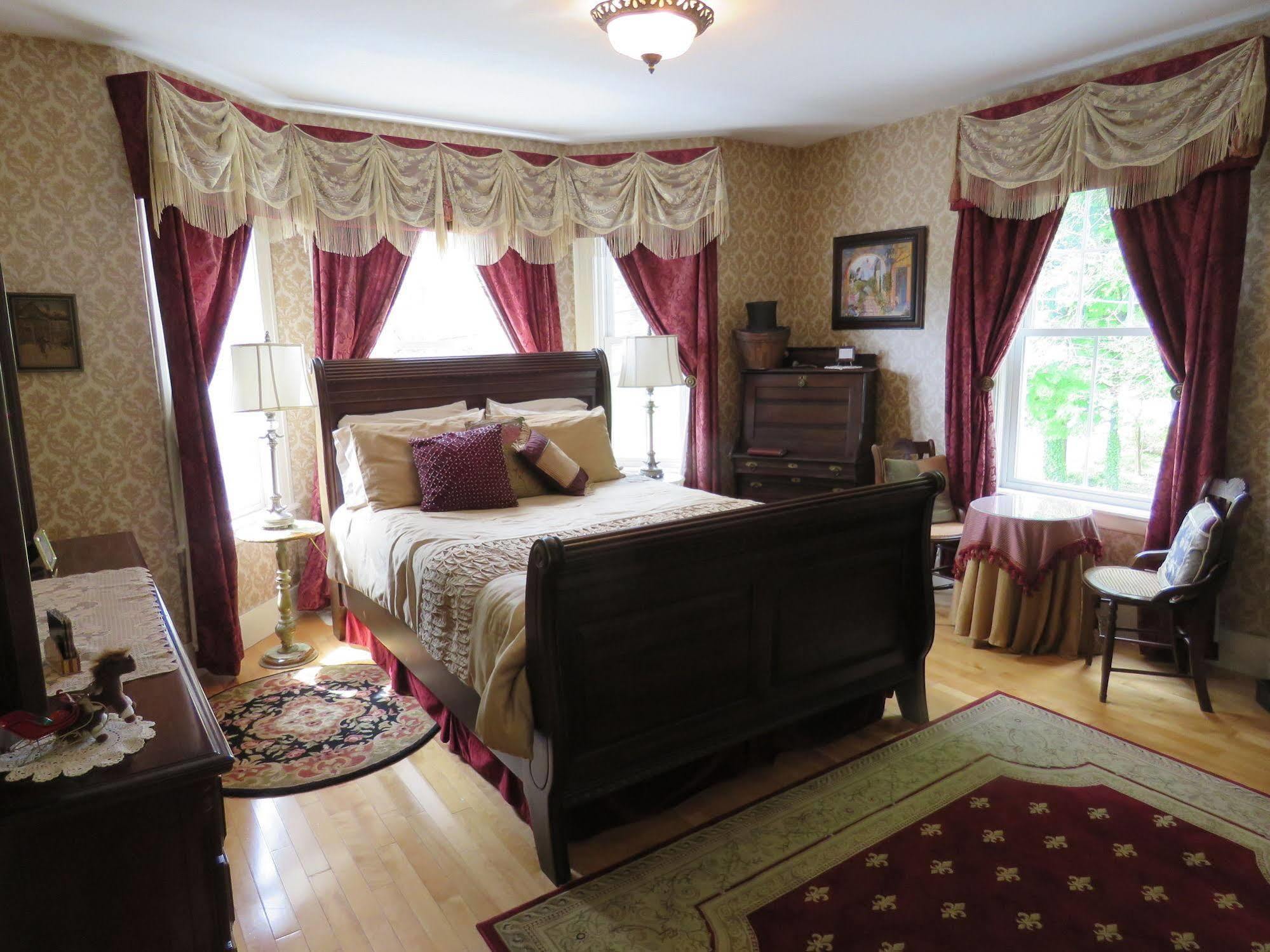 The Sleigh Maker Inn Bed And Breakfast Westborough Eksteriør billede